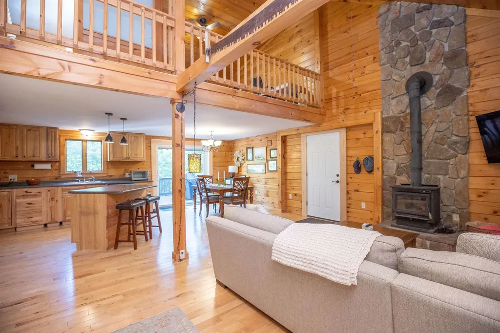 63 Jewett Road Dunbarton NH 03046