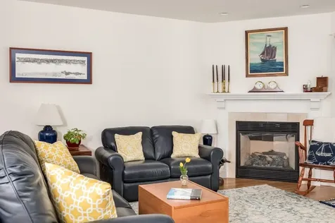 9 Fellows Lane Durham NH 03824