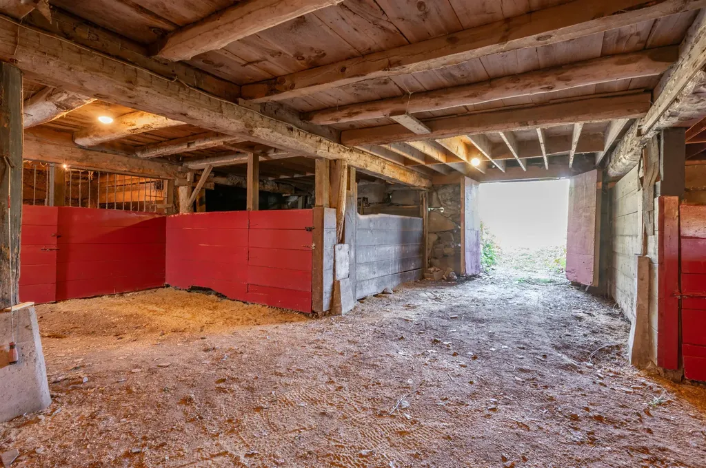 118 Broad Street Hollis NH 03049