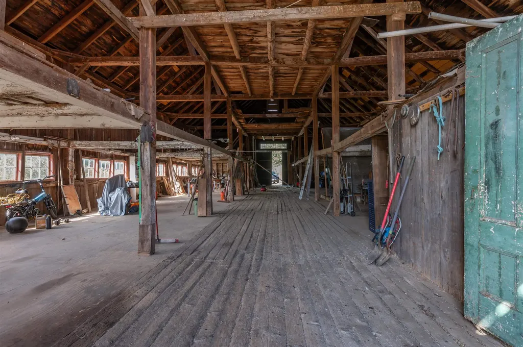 118 Broad Street Hollis NH 03049