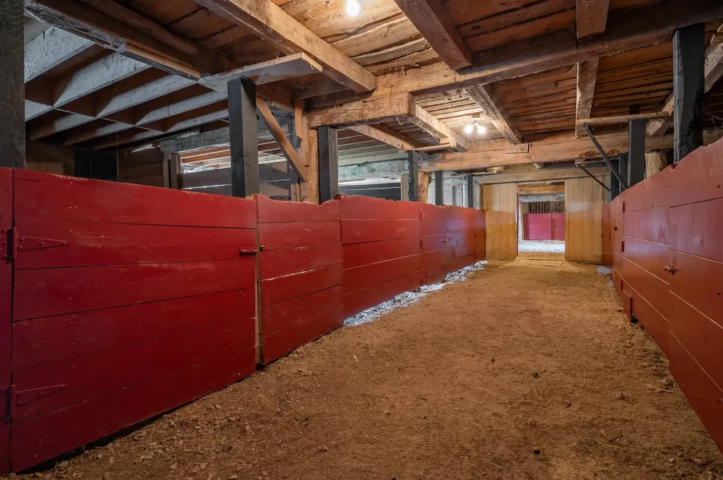 118 Broad Street Hollis NH 03049