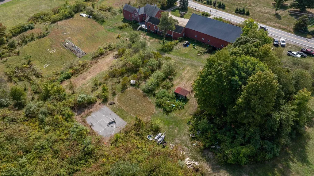 118 Broad Street Hollis NH 03049