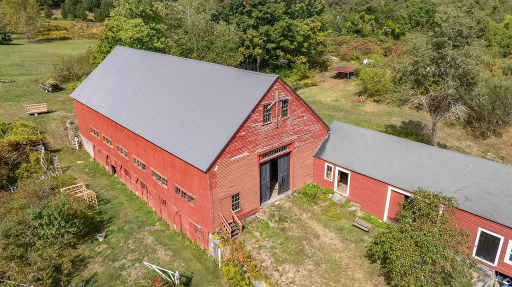 118 Broad Street Hollis NH 03049