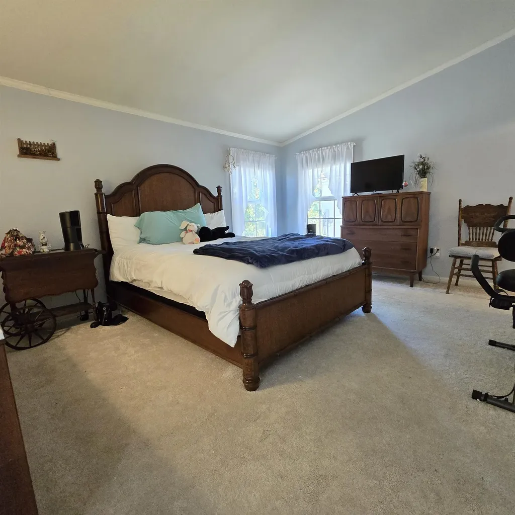 102 Osprey Road Alton NH 03809