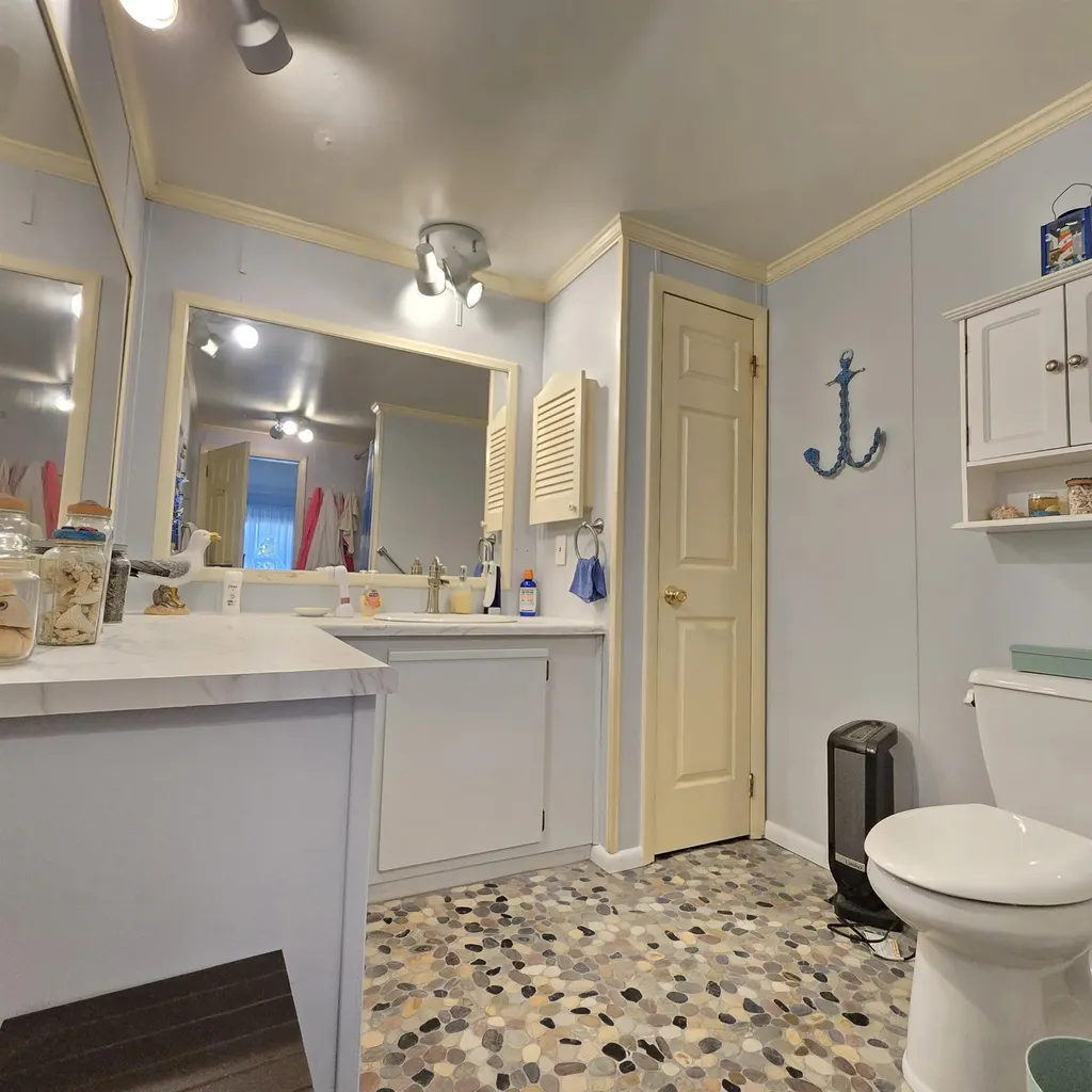 102 Osprey Road Alton NH 03809