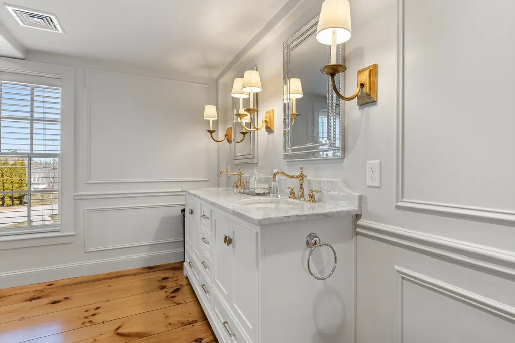 24 Great Bay Road Greenland NH 03840