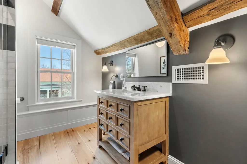 24 Great Bay Road Greenland NH 03840