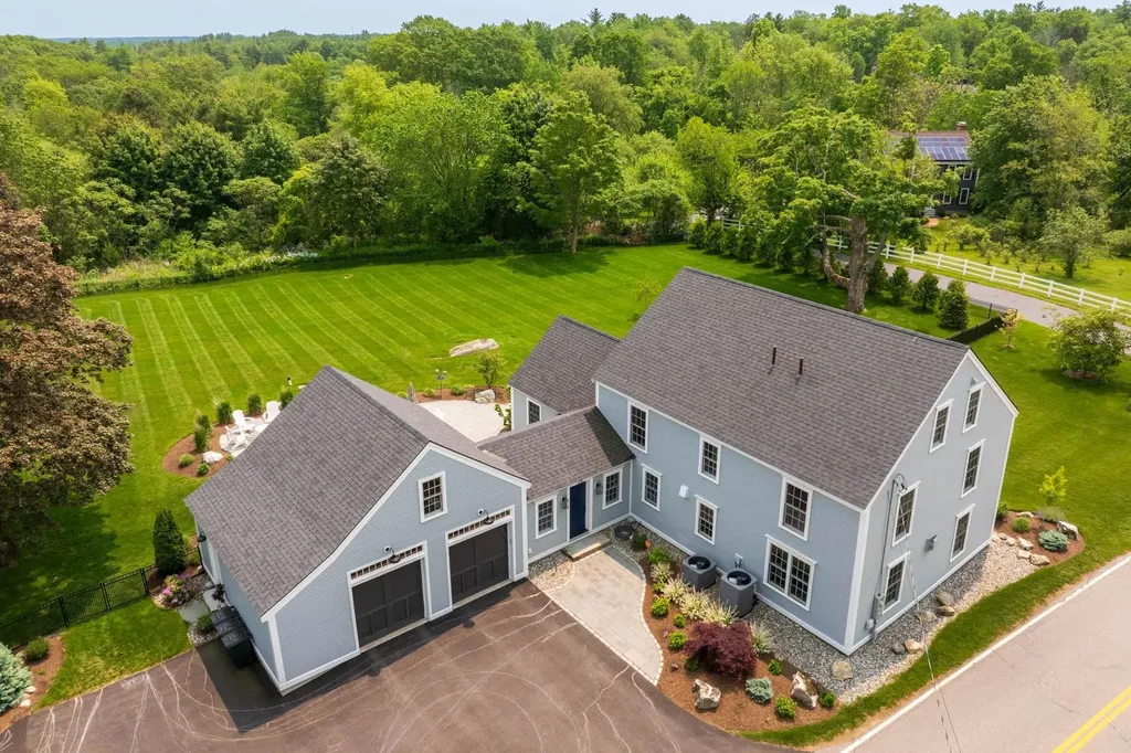 24 Great Bay Road Greenland NH 03840