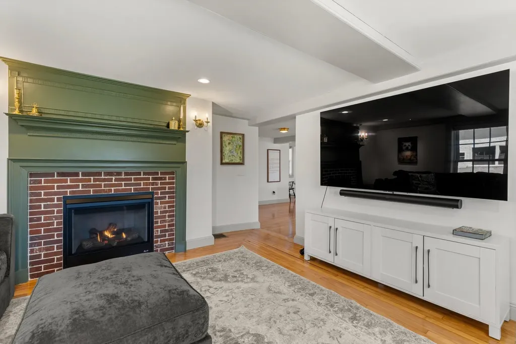 24 Great Bay Road Greenland NH 03840