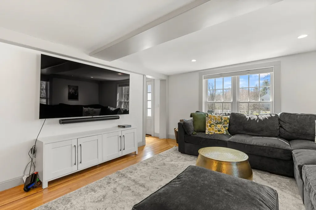 24 Great Bay Road Greenland NH 03840