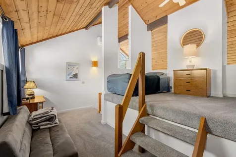 7 Overbrook Hamlet Way Lincoln NH 03251
