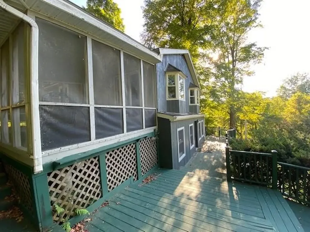 85 Sand Road Colchester VT 05446