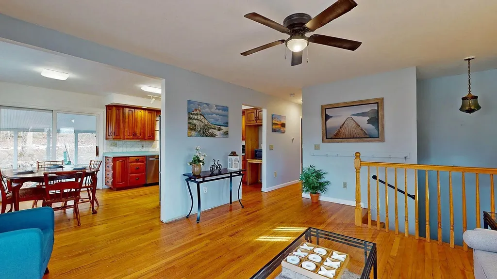 85 Sand Road Colchester VT 05446