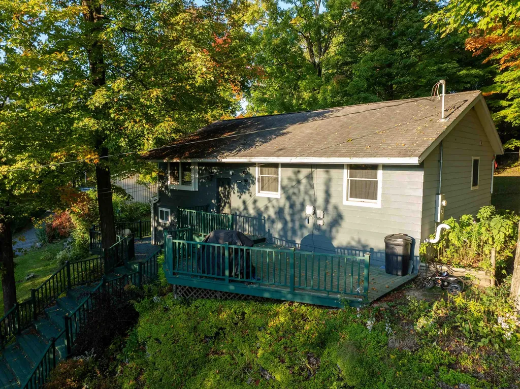 85 Sand Road Colchester VT 05446