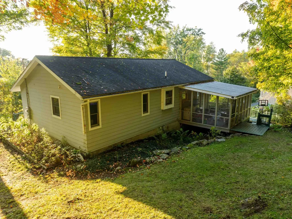 85 Sand Road Colchester VT 05446