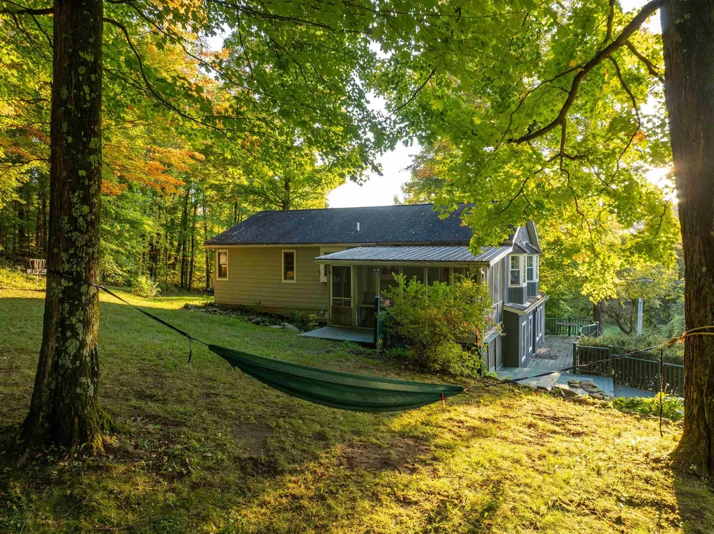 85 Sand Road Colchester VT 05446