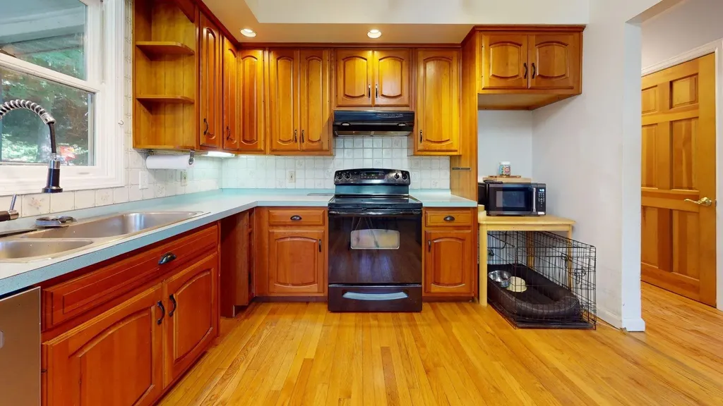 85 Sand Road Colchester VT 05446