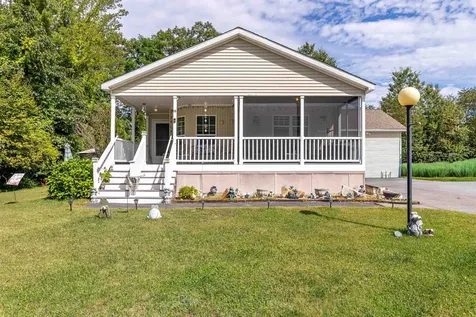 10 Tumbleweed Drive Rochester NH 03867