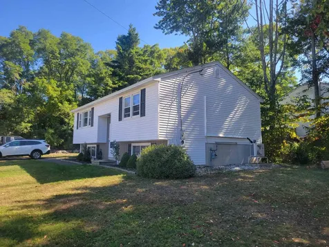 120 Derryfield Court Manchester NH 03104