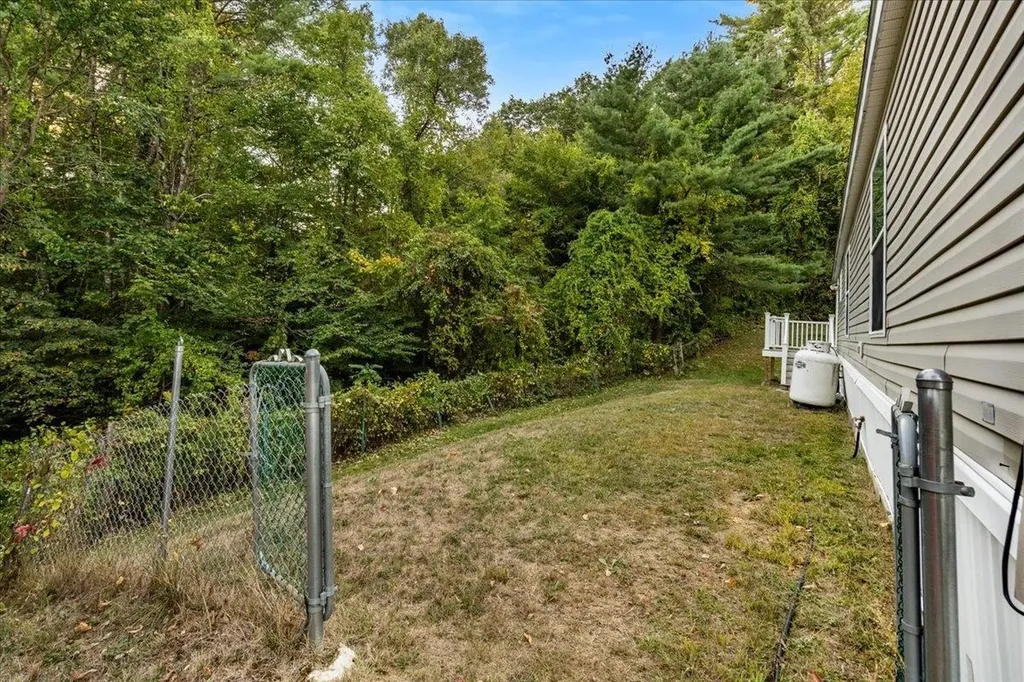 150 Summit Street Franklin NH 03235