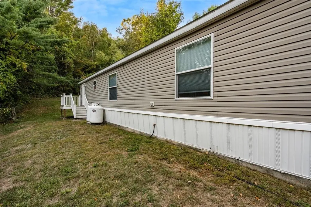 150 Summit Street Franklin NH 03235