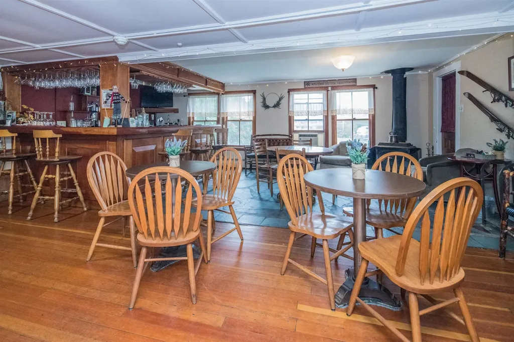 78 Cream Hill Road Mendon VT 05701