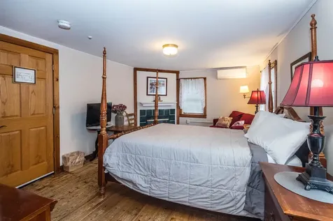 78 Cream Hill Road Mendon VT 05701