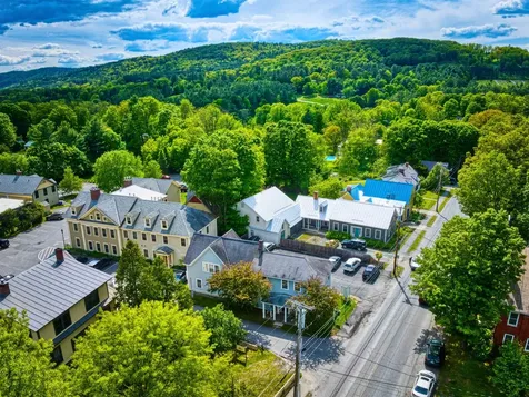 11 Beaver Meadow Road Norwich VT 05055