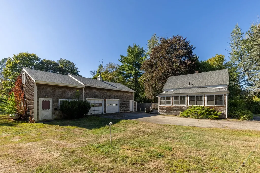 41 Newington Road Greenland NH 03840