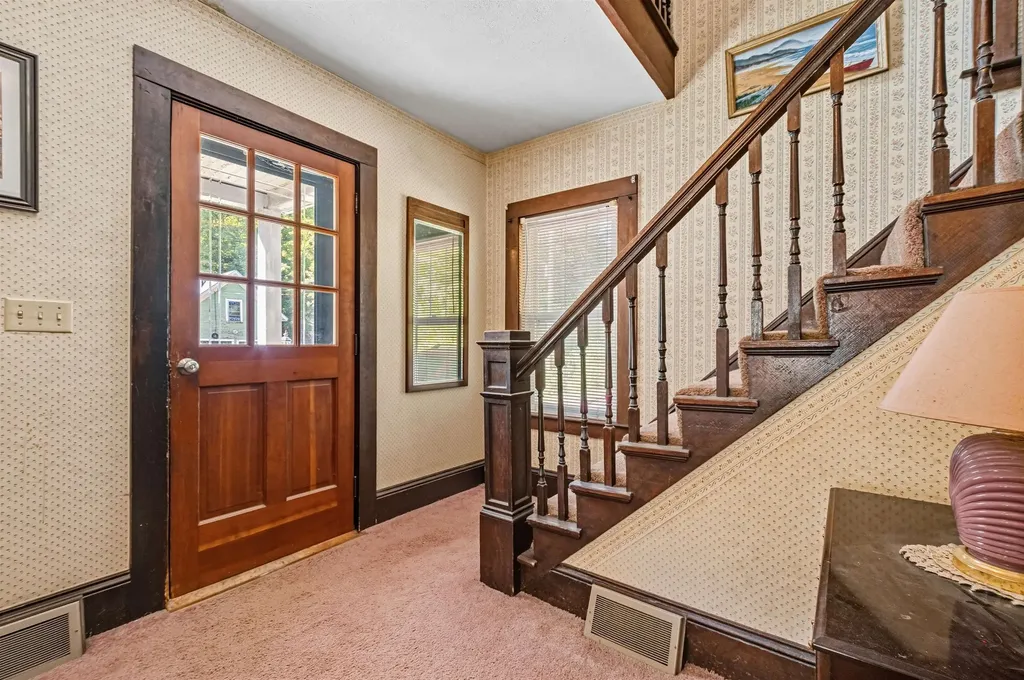 21 Spring Street Colebrook NH 03576