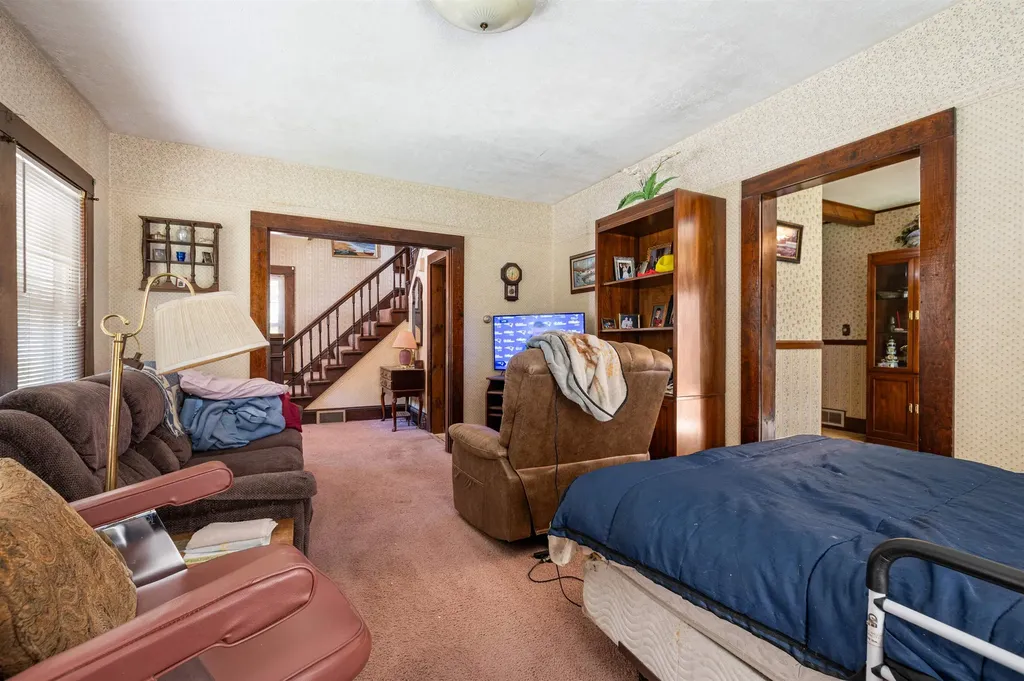 21 Spring Street Colebrook NH 03576