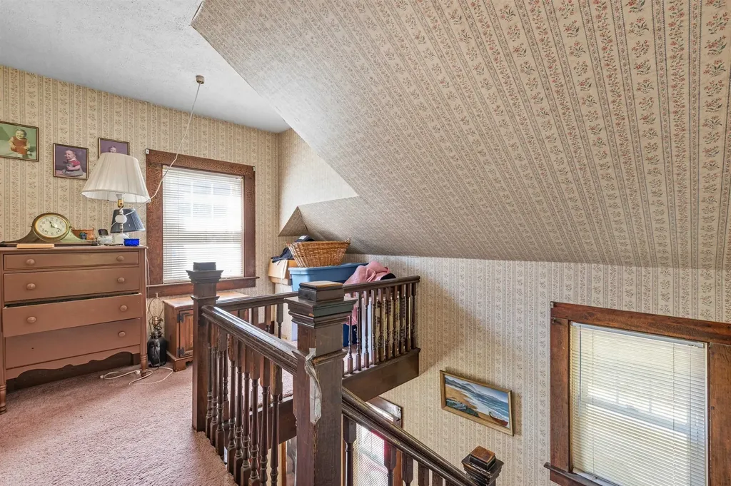 21 Spring Street Colebrook NH 03576