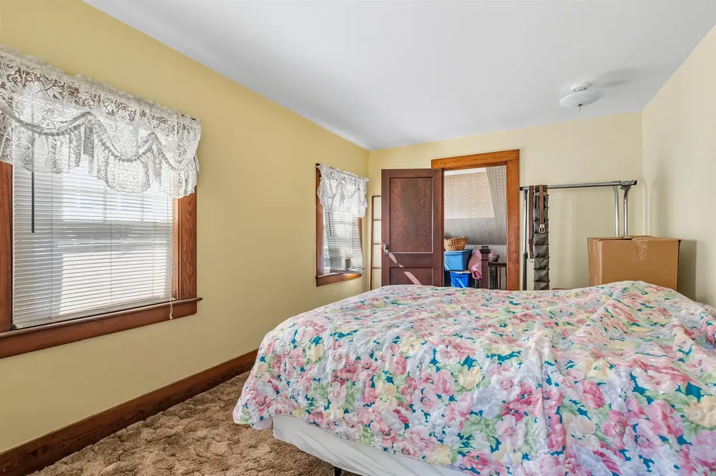 21 Spring Street Colebrook NH 03576