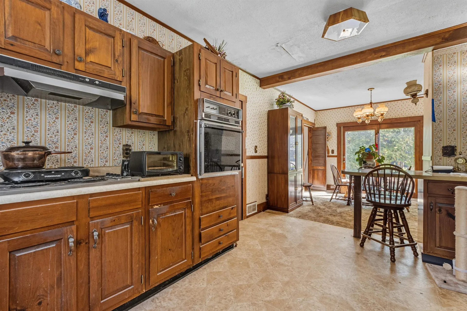 21 Spring Street Colebrook NH 03576