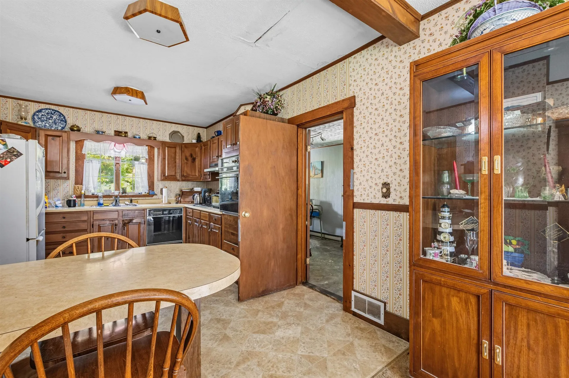 21 Spring Street Colebrook NH 03576