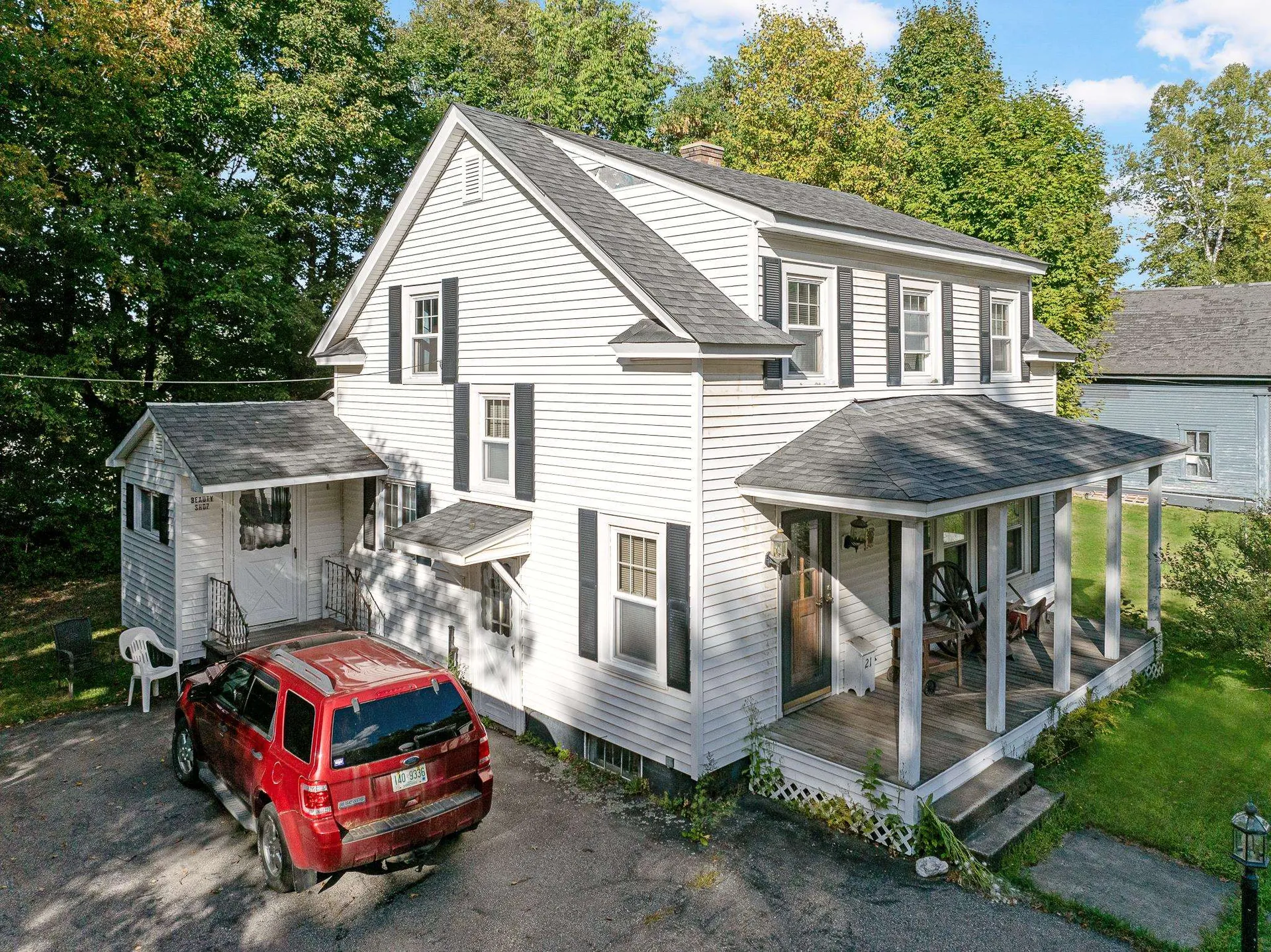 21 Spring Street Colebrook NH 03576