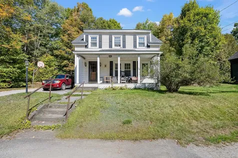 21 Spring Street Colebrook NH 03576