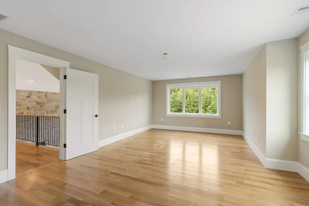 10 Shipwright Way Newington NH 03801