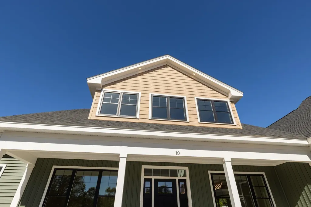 10 Shipwright Way Newington NH 03801