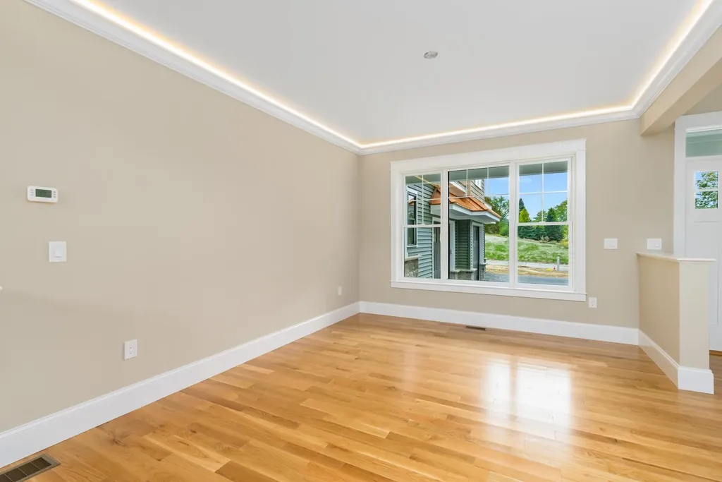 10 Shipwright Way Newington NH 03801