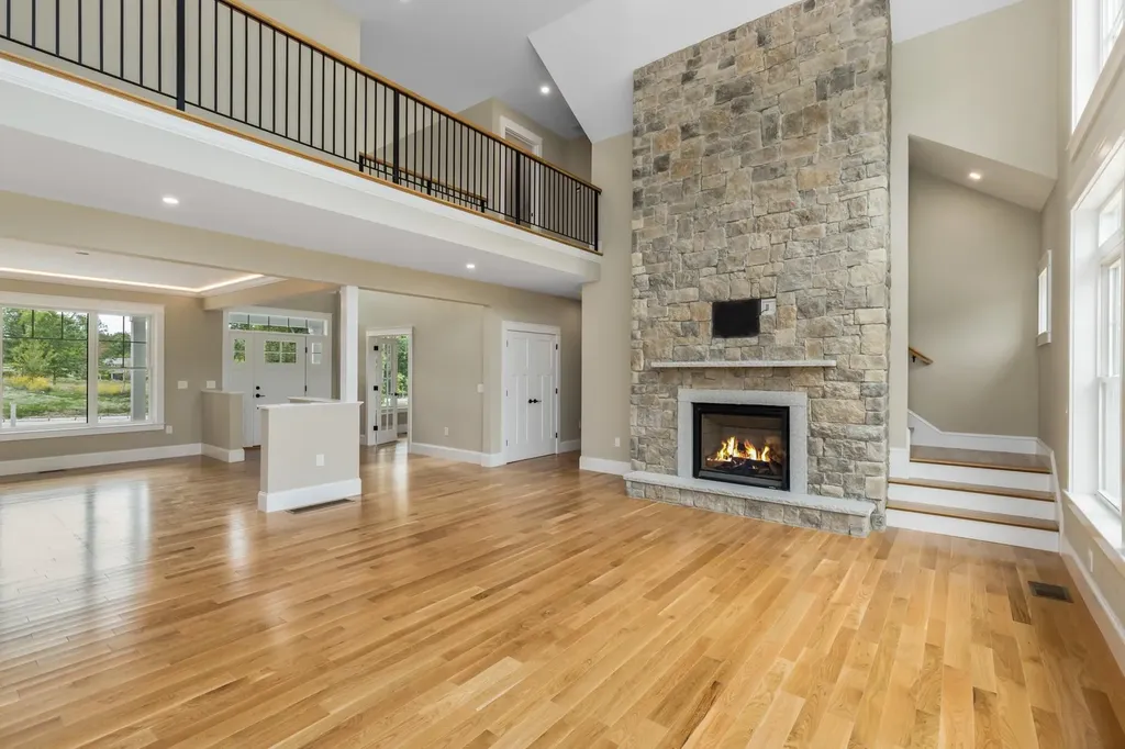 10 Shipwright Way Newington NH 03801