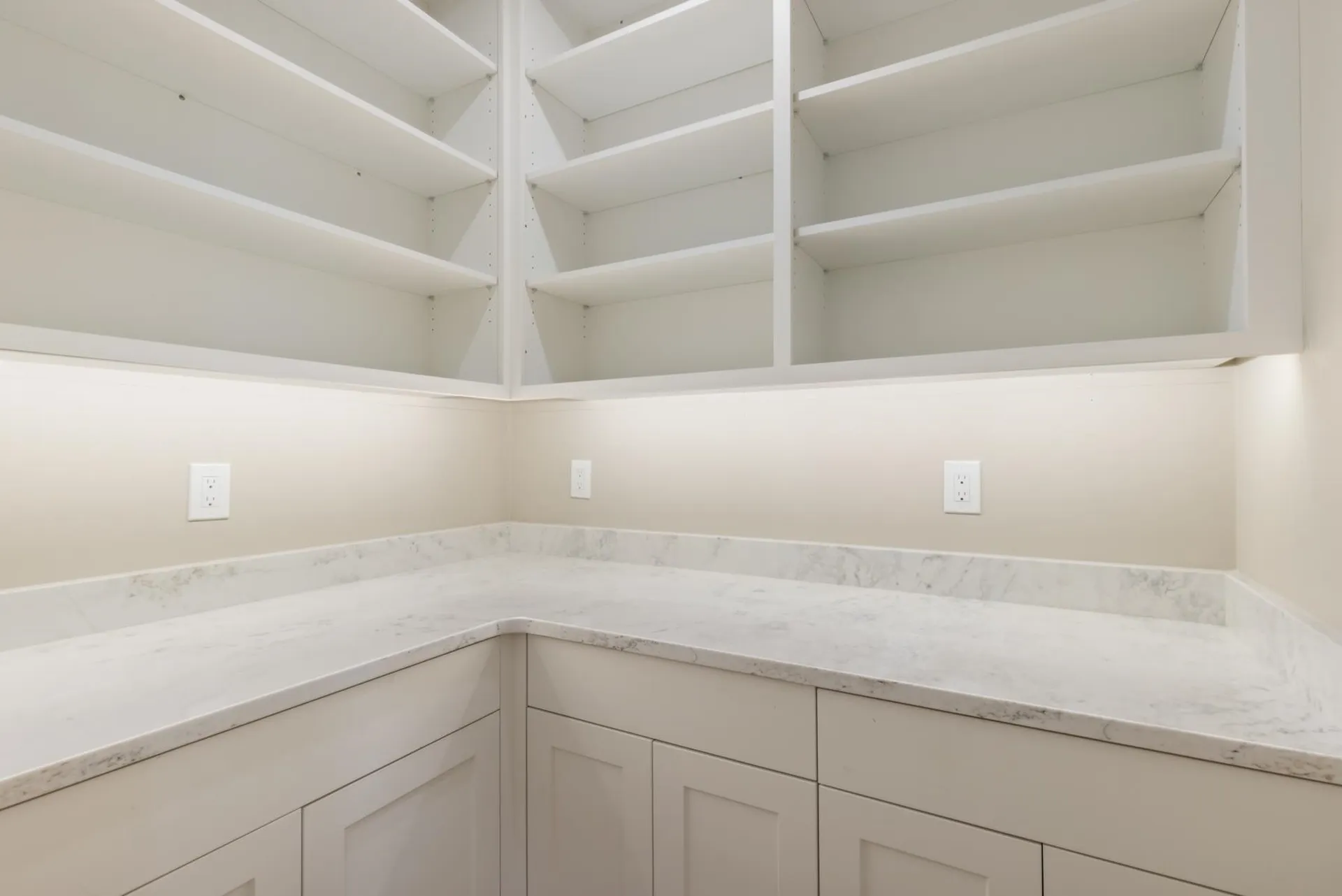 10 Shipwright Way Newington NH 03801