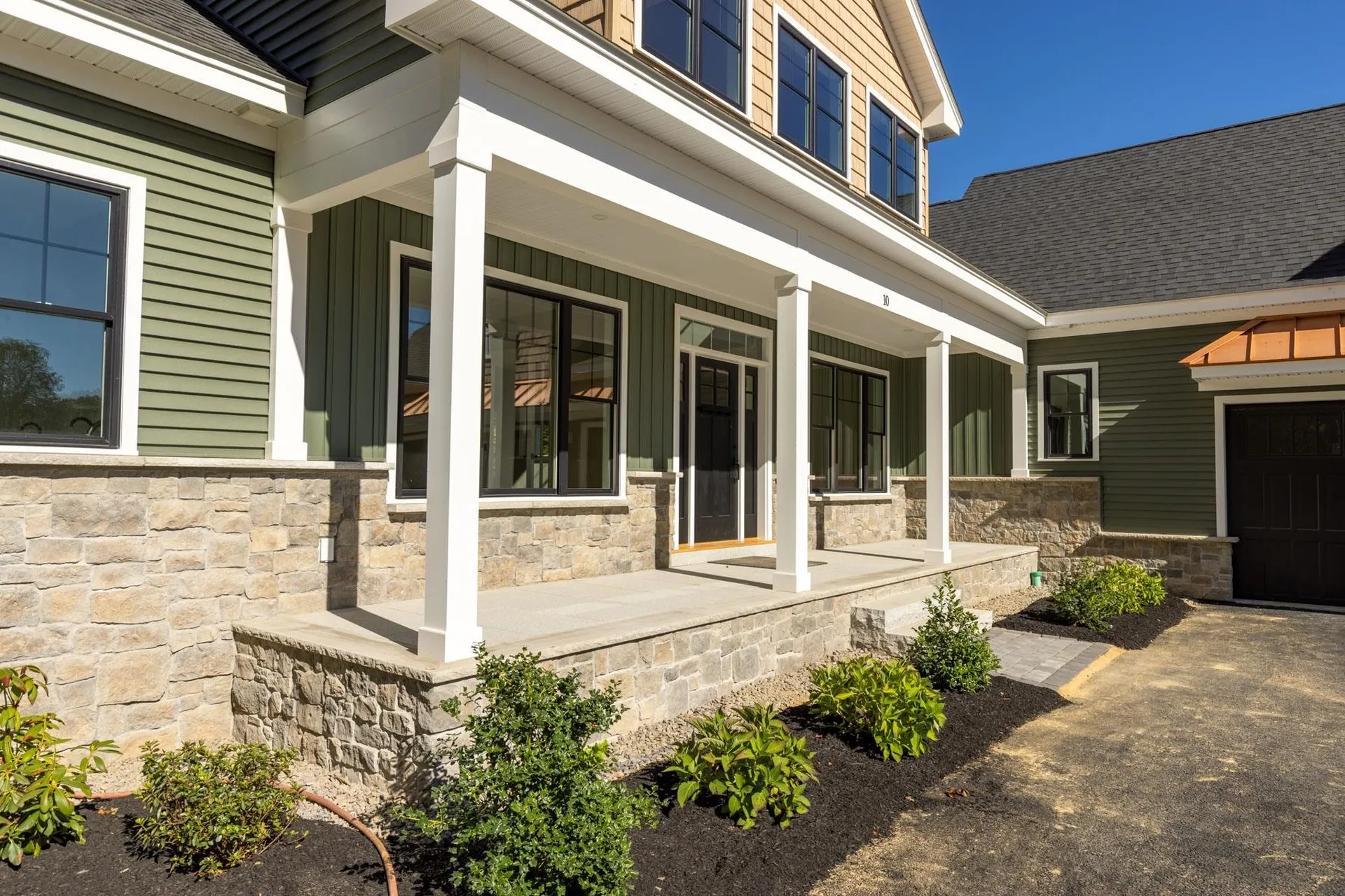 10 Shipwright Way Newington NH 03801