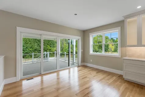 10 Shipwright Way Newington NH 03801