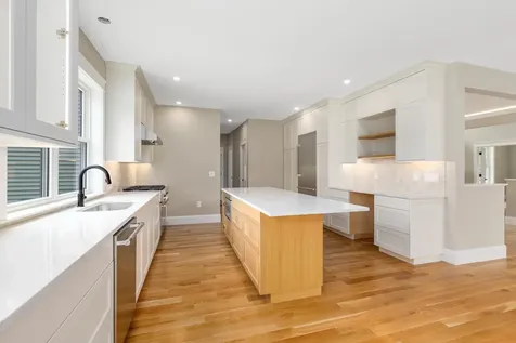 10 Shipwright Way Newington NH 03801