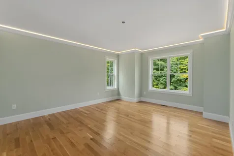 10 Shipwright Way Newington NH 03801