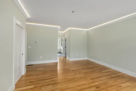 10 Shipwright Way Newington NH 03801