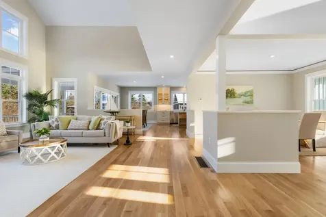 10 Shipwright Way Newington NH 03801