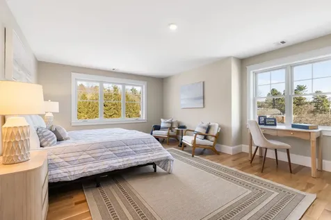 10 Shipwright Way Newington NH 03801