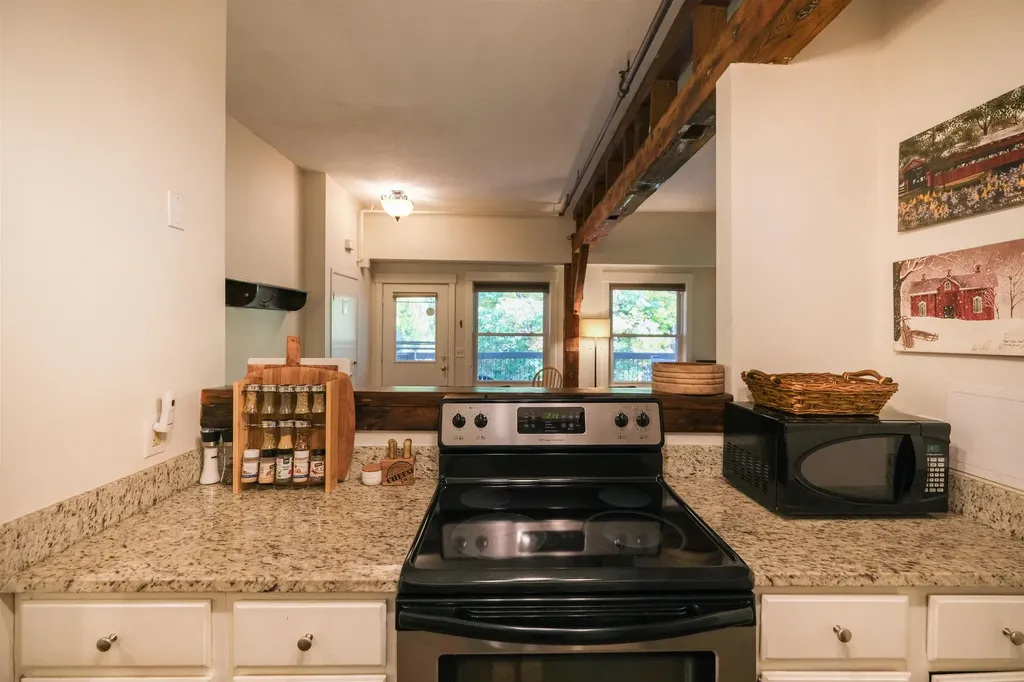 145 Main Street Ludlow VT 05149